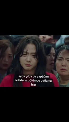 burda çocuğa çok üzüldüm yalan yok #jisoo #zombie  #newtopia @JISOO 