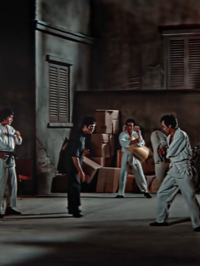 The absolute genius of martials arts || Buce Lee ||#bewatermyfriend #viralvideos #FanEdit #kungfu #brucelee #fyp #movies #virał #videoviral #edit #viraledit #FYP #Legendaryscene #CinematicEdit #mma #UFC #motivation #discipline #hard #goat🐐