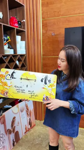 Tranh treo tường decor kết hợp đồng hồ kim trôi. #tranhdonghotrangguong #tranhdonghotrangguong #tienichthongminh #xunghuongtiktok #thuysansale1987 