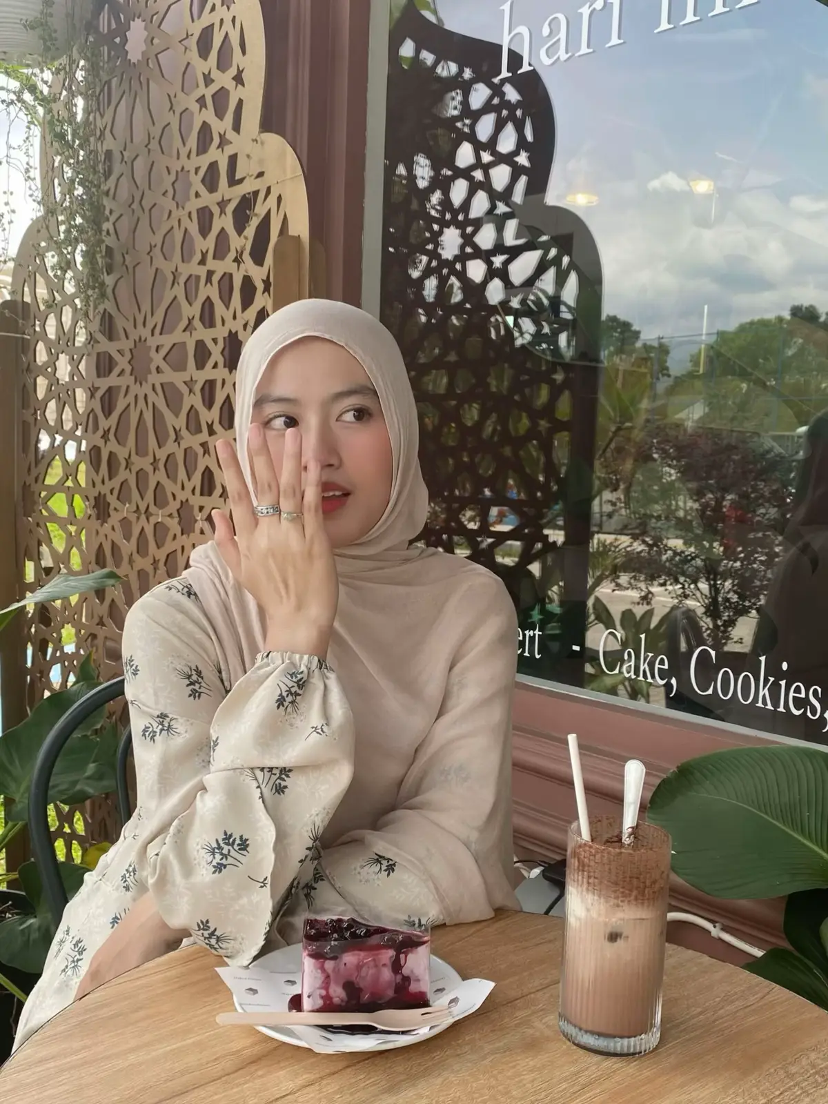 Si kecil bikin jari keliatan elegant✨ 💍By: @Dea Lewis Jewels 