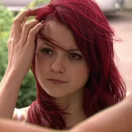 step! #skinsuk #skinsedit #emilyfitch #emilyfitchedit #kathrynprescott