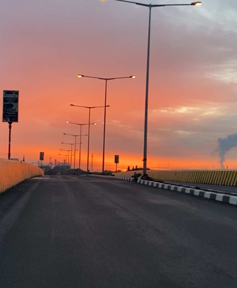 Cirebon 05:10, 07/11/2025 #fyppppppppppppppppppppppp #viralvideos #cirebon #RDL #jawabarat 