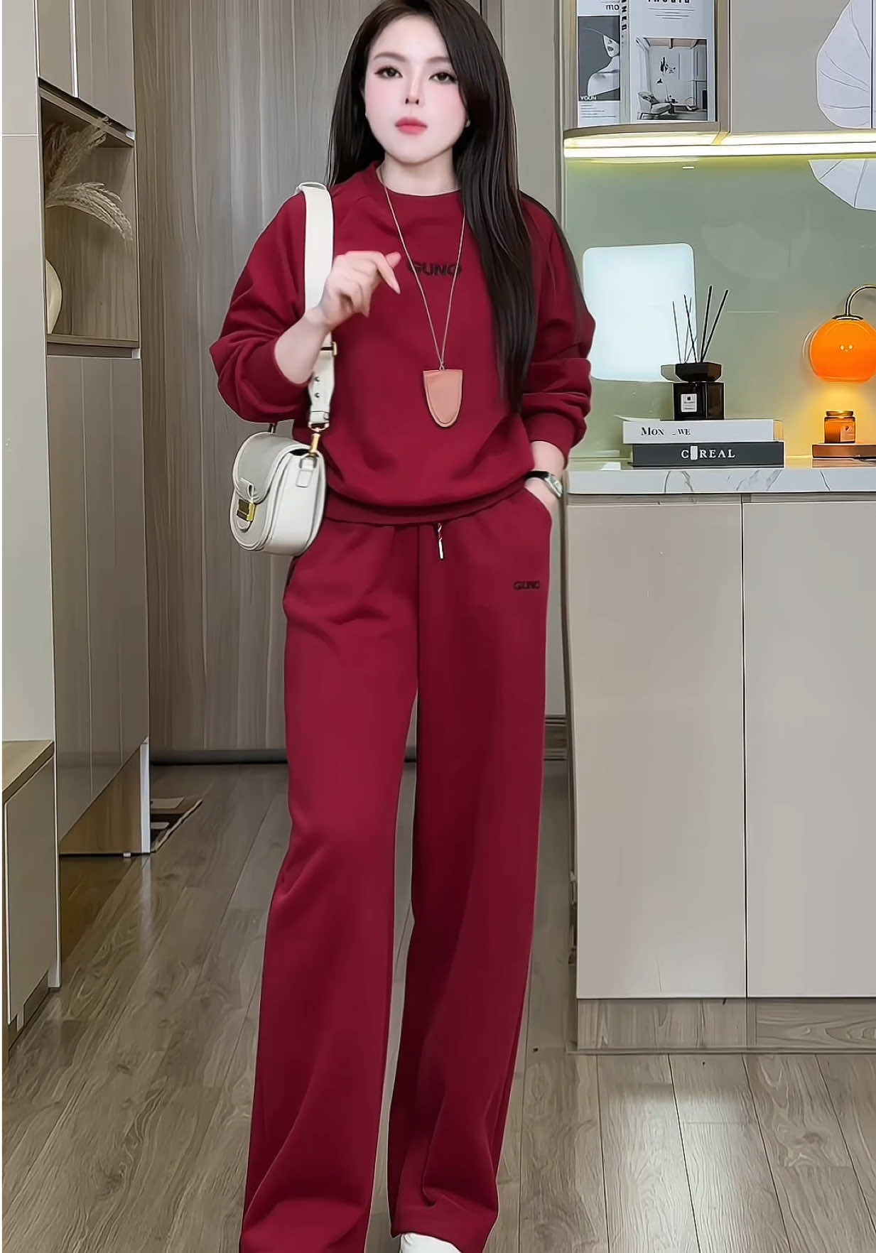 Set bộ nỉ Guno thêu đẹp mê hàng cao cấp đi chơi dạo phố xinh trẻ trung năng động tôn dáng, chất mềm đẹp mê nay hời lắm ý   #setbo #setboxinh #setbonu #setbothethao #setboni