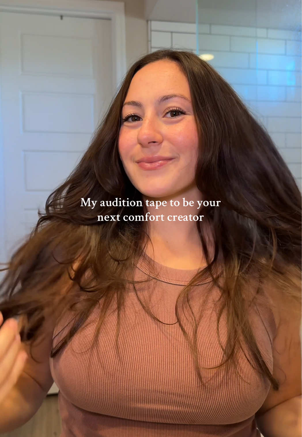 Just your average mom + wife who loves making videos! 🫶🏼😋 #comfortcreator #lifestyleblogger #momlife #influencer 