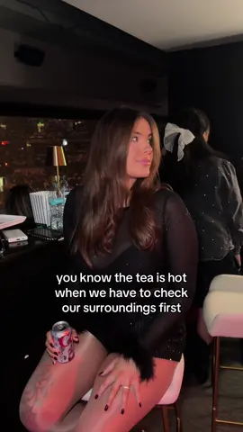 you know it’s real when the phones go off 🤐 @Kelsey Byron #girlythings #BestFriends #girlsnightout 