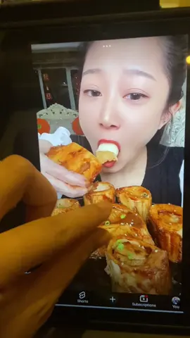 Anak mong 1yr old gusto nang magmukbang HAHAHAHA such a cutie #fyp #KeziahFelice 