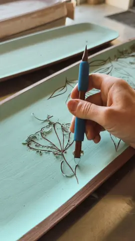 Working on lots of trays for upcoming Christmas event! ✨🎄 Dec 13 | 9 AM – 2 PM 📍 The Clay Plant Studio — 221 W 500 N, Bloomingdale, IN 47832 Featured here: @amacobrent turquoise blue underglaze  @diamondcoretools FP1 Curved Wide V Tip 12 mm Carving Tool @theceramicshop tray hump mold