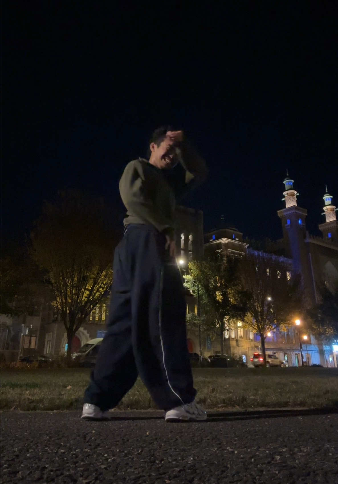 the way my friends always find me dancing somewhere🧌 dc: @stepfy #dancer #blooper 