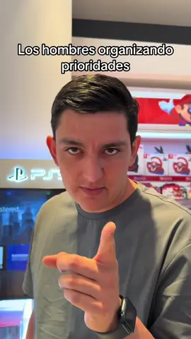 Estoy mal por comprar la consola? #comedia #humor #couple #prioridades @🖤LOZANO🖤 