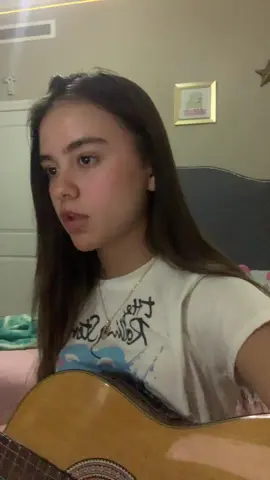 que difícil es tocar con uñas😭#undiadeeneroguitarra#shakira#cover#fy