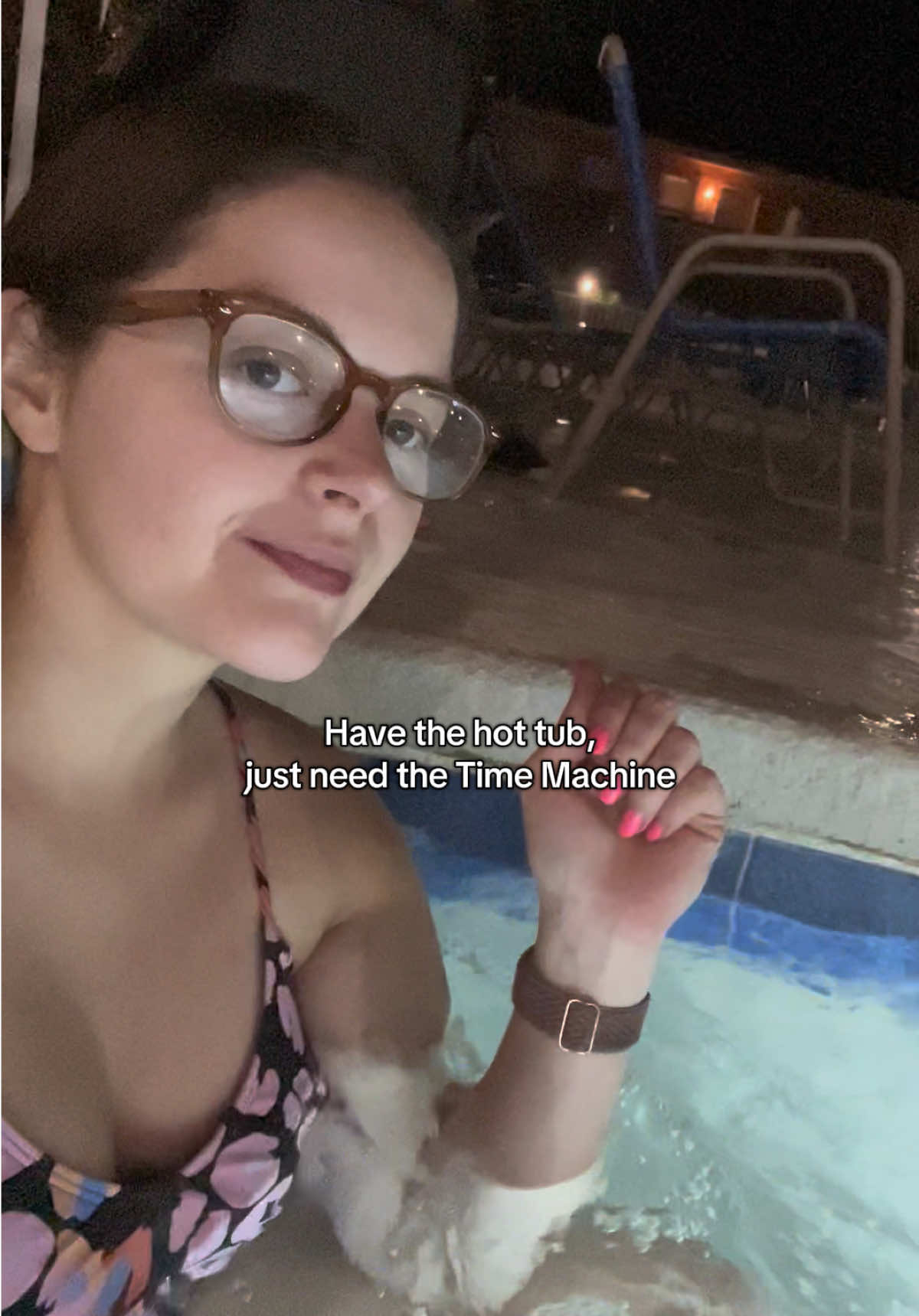 No one can tell you’re crying in the hot tub. #fearfulavoidant #avoidant #breakups #divorce #saddiebaddie 