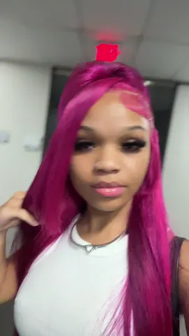 my hairstylist back at it againnn @AsiaK | Dallas Hairstylist  wig from @Tuneful Hair US Shop 😘😘😘