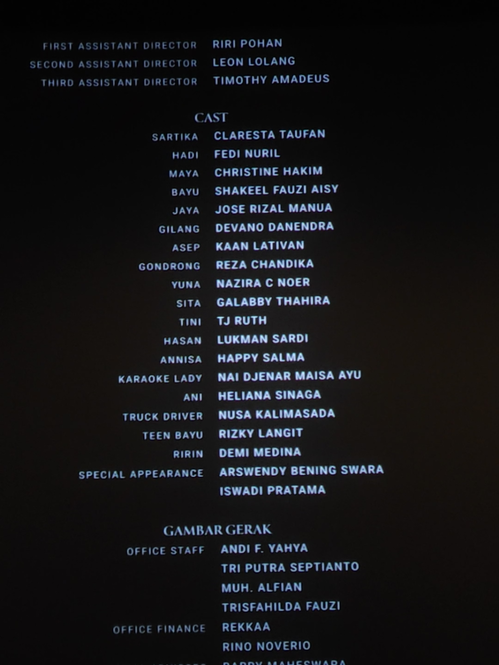 Gasss tonton di bioskop sekarang jugaaa!!!  Benerannn sebagusss ituuuu, perihal perjuangan dan kasih sayang ibu kpd anaknya di tengah kemiskinan yg menimpanya, bikin hati pilu😭 #Pangku #FilmPangku ##KopiPangku #fyp @FILM PANGKU 