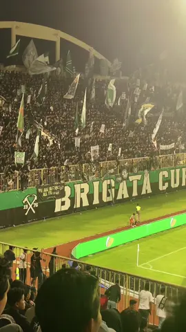 SholuAle!! 🟢⚪️⚫️ #bcs #bcsxpsssleman #psssleman #pssvspersipura #casualoutfits 