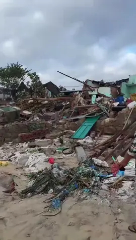 Chỉ sau 1 đêm cơn bão số 13 đã lấy đi tất cả của người dân làng chài Phù Mỹ Bình Định cũ.(Gia Lai)#bão #kalmaegi #KALMAEGI #tỉnhGiaLai