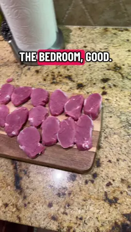 Does anyone else really enjoy the feel of raw meat btw? 