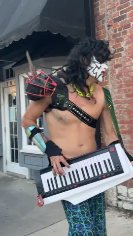 @poopyknife and his #keytar in #altonillinois about a month ago 🧡 #music #alton 