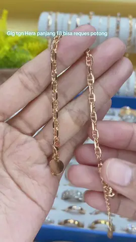 Gelang tangan ranti Hera😘#perhiasanxuping #xuping #rantai #yukburuandiorder 