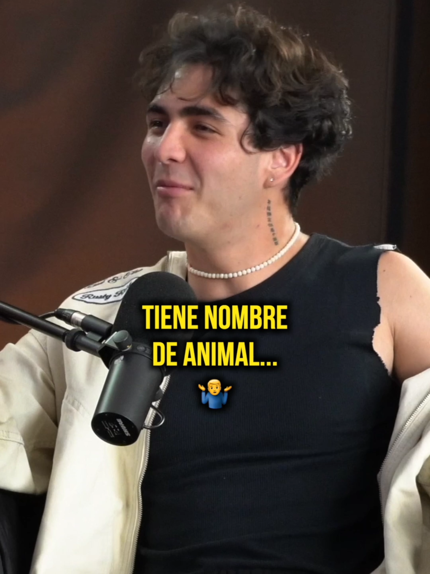 una CHAVA GUAPA no puede CONTROLAR que NO le tiren la ONDA #5incomentarios #Podcast #Podcastclips #latinoamerica