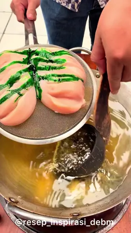 masak ayam suir dari ayam yg berwarna hijau #bal