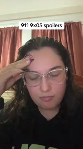 #stitch with @angela ᥫ᭡ tim minear i am in your walls #911 #911onabc #911tvshow #eddiediaz 