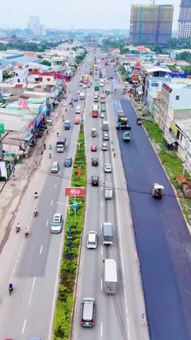 Việc mở rộng Quốc lộ 13 lên 10 làn xe là bước đột phá hạ tầng quan trọng của Bình Dương và TP.Thủ Đức, giúp giảm kẹt xe, rút ngắn thời gian di chuyển đến trung tâm TP.HCM. Nhờ đó, các dự án căn hộ dọc QL13 tăng mạnh giá trị nhờ hạ tầng hoàn thiện, tiềm năng cho thuê cao, thu hút cả người ở thực lẫn nhà đầu tư nhờ kết nối giao thương – sinh sống thuận tiện. #xuhuong 