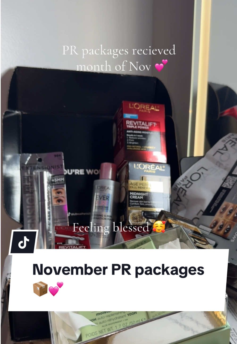 Thank you @loréal paris usa and @Clinique for PR packages this month. I’m filled with gratitude and honor to be part of your PR list. It’s a blessing and although I don’t have a huge platform I’m committed to continue share my love for makeup and skincare #thankful #prpackage #lorealparispartner #cliniquepartner #latinabeautycreators 