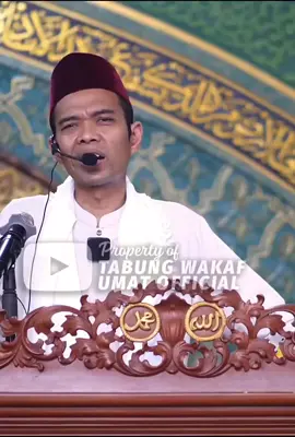 bismillahirrahmanirrahim  allahumma sholi 'ala sayyidina muhammad wa 'ala ali sayyidina muhammad 🤲 Habib Umar berkata di dalam qosidah beliau:  إذا ذكرتم حبيبي شو فؤادي يطيب      حس غيث الهنا يسكب علينا سكيب  بالله يا من حضر شلّو بذكر الحبيب  الذكر خمر الأكابر لا العنب و الزبيب Jika kalian menyebut nama kekasihku (Nabi Muhammad) bergembira hati ini, Berasa seakan hujan ketenangan mengguyur di atas kami. Wahai para hadirin berdzikirlah sebutlah sang kekasih hati. Berdzikir itu sudah menjadi khomer nya orang2 besar, yang sudah bukan anggur lagi.  Pengartian khomr; jika orang-orang di luar sana melalaikan dunia dengan minuman komr, maka bagi auliya'allah dzikir di ibaratkan seperti halnya khomr yang melupakan dunia dan isinya, di sibuk an dengan dzikir, sampai dzikirlah yang membuat dirinya menjadi tenang. Allahummasholli alaa sayyidina Muhammad ❤️‍🩹🤍🔥✨ Wallahu A'lam. Istifadah_Tarim.✍🏼 #ustadzabdulsomad #salamjumaatpenghulusegalahari #allahummashollialasayyidinamuhammad #fy #fyppppppppppppppppppppppp 