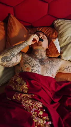 The struggle of not seeing the changes you wish to see. Not seeing the world react to the impact of the art you put out, the way you see it. Not moving in the direction you so eagerly want to move in. But still getting past those struggles, and putting your best foot forward, into every piece of art you touch. Thats the real Win.  One Song Away. 🔝FLOOR