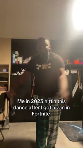 THE WEEKEND WAS TAKING OVER THE ITEM SHOP IN 2023😂😭  #fypシ #viral #theweeknd #fortnite #dancing 