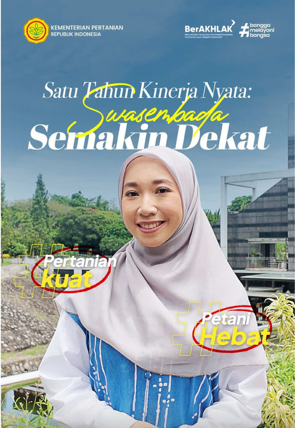 ✨ Satu tahun kinerja nyata, hasilnya mulai terasa! SobaTani, kini stok beras nasional mencapai 4,2 juta ton, tertinggi sepanjang sejarah. Bahkan, Indonesia menempati peringkat ke-2 produksi beras tertinggi di dunia setelah Brazil loh! Serapan beras dan gabah oleh Bulog lancar, harga gabah makin pro petani, panen raya tanpa drama, dan kesejahteraan petani terus meningkat dengan NTP mencapai 124,36. Langkah menuju swasembada pangan kini semakin dekat. Bersama petani hebat, dukungan teknologi, dan kebijakan yang tepat sasaran, kita wujudkan pertanian tangguh, Indonesia mandiri pangan!  #SatuTahunKinerjaNyata #PertanianMaju #PetaniHebat #SwasembadaPangan #serapanberas 