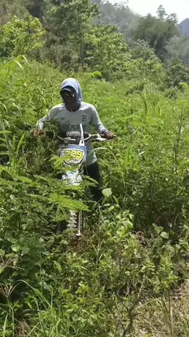 Ya gimana caranya😂 #fyp #motorojekbawangenrekang #enrekangduri #fyppppppppppppppppppppppp #petaniindonesia🇮🇩🇮🇩🇮🇩🌿🌿 