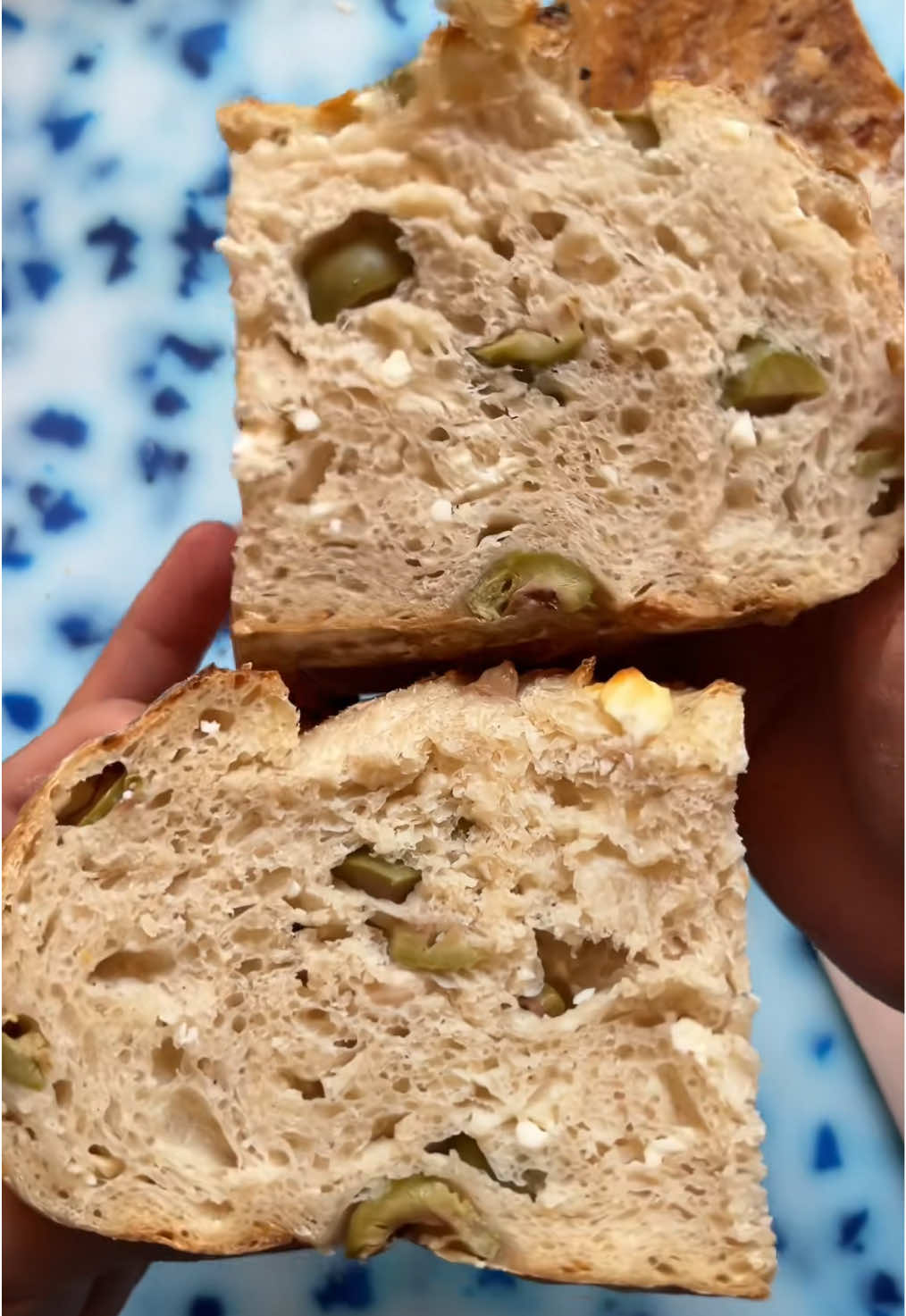 Green olive & feta cheese sourdough bread #sourdoughtiktok #sourdoughasmr #sourdough #sourdoughstarter #sourdoughtok 