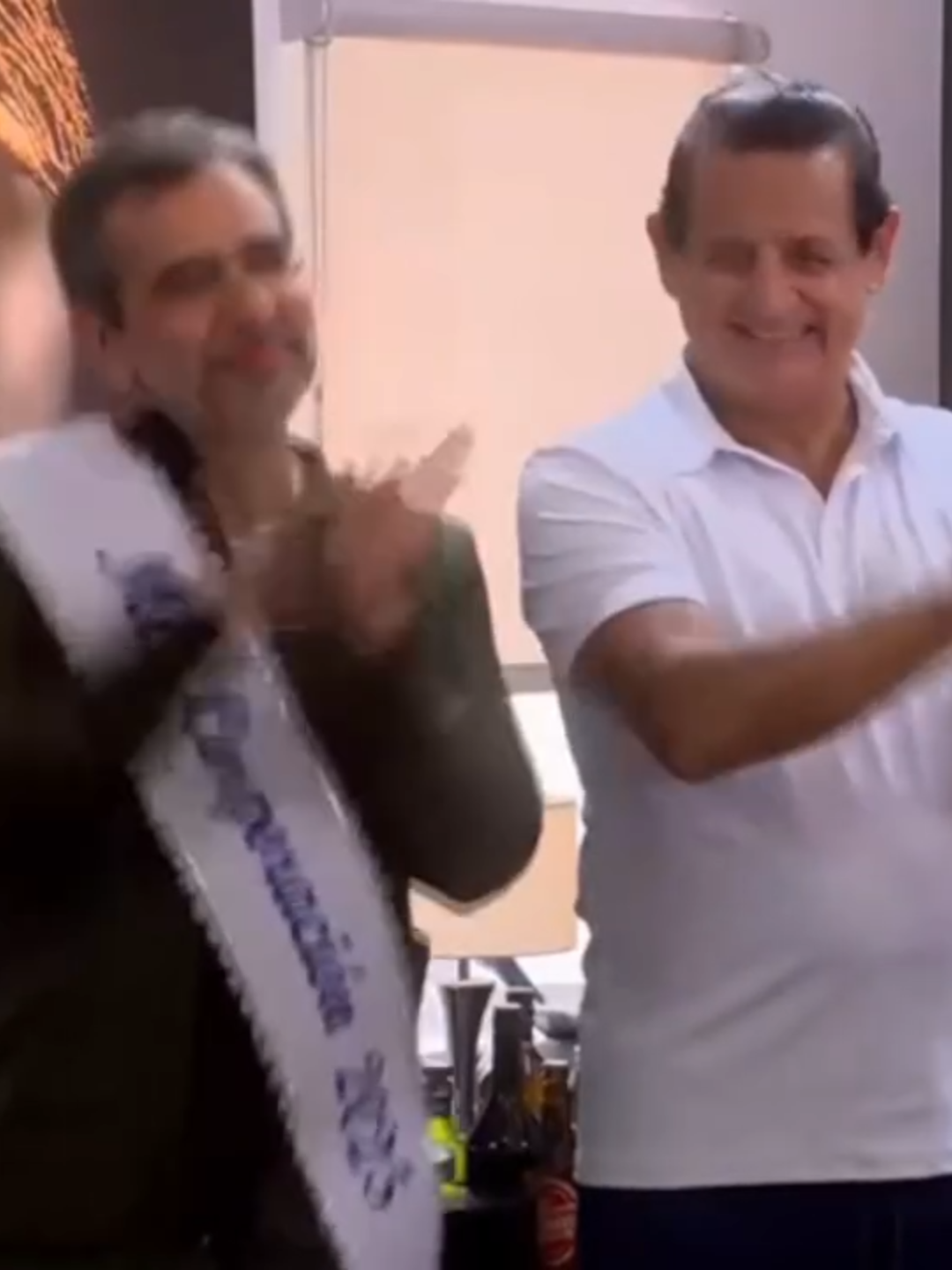 P-3: DIEGO FELIZ POR GANAR #alfondohaysitio #seriesperuanas #perú #paratiiiiiiiiiiiiiiiiiiiiiiiiiiiiiii #viral_video