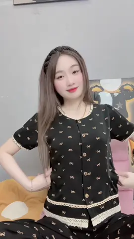 C nào chưa mua được 2 màu này lô sau e có về lại nhé😍😍😍#xuhuongtiktok #fyp #dobomacnhanu #mango #xh2025 