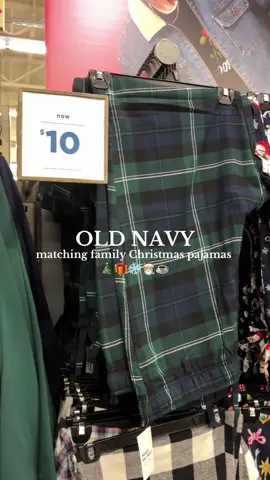 don’t forget to get your matching Christmas pjs from @Old Navy for $10 🫶🏼 #oldnavy #shopping #familymatching #matchingpjs #christmas 
