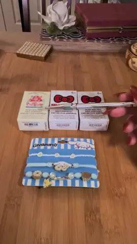 Hello Kitty blind box pins ASMR