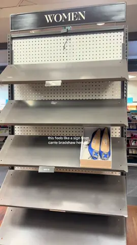 Turned a corner and saw these all alone in my size and more than 50% off !!! @Saks OFF 5TH  #saksoff5th #manoloblahnik #sakssale 