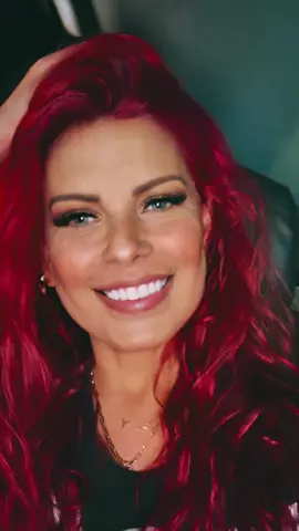 Happy day 🤗#LIVEIncentiveProgram #SideHustleLIVE #PaidPartnership 