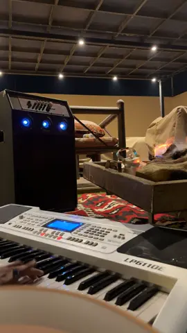 قلت اتحداك قالت لاتحداني☹️🤍#fyp #ماوحشتك؟ #اكسبلور #اورق #طرب 