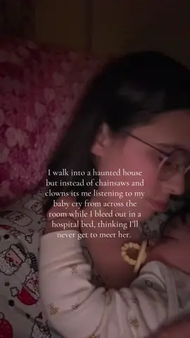 scariest thing I’ve ever been thru but this little girl is my world  #foryou #MomsofTikTok #hauntedhouse #laboranddelivery #firstimemom 
