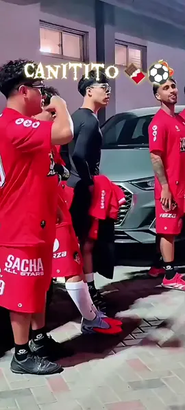 Cañita jugando fútbol #elcañita #choclitos🌽 #cañita @Cañita🌽💛 @Cañita💛🌽 