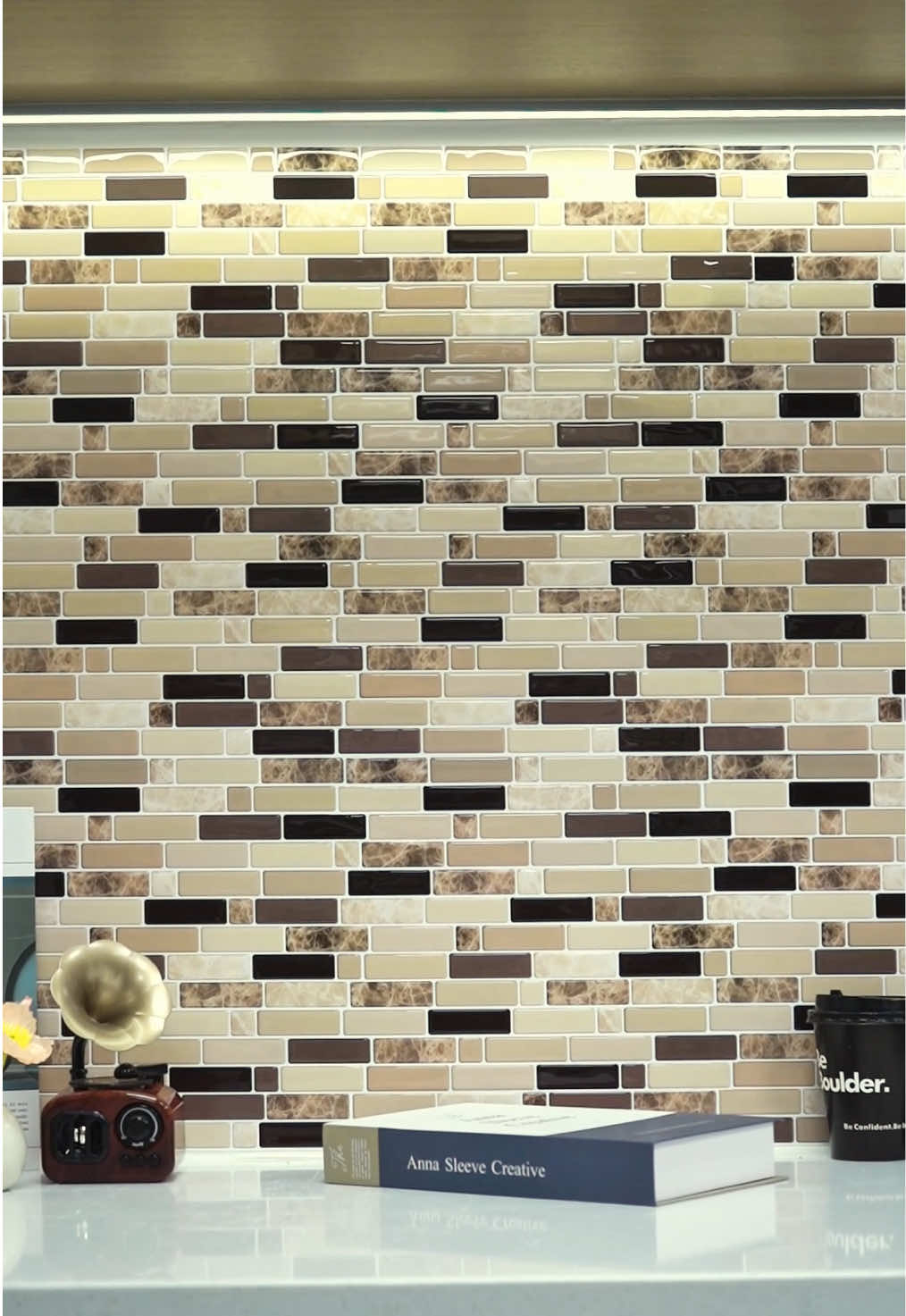 Renter friendly! #stickgoo #peelandstickbacksplash #kitchendesign #peelandsticktile #budgetfriendly 