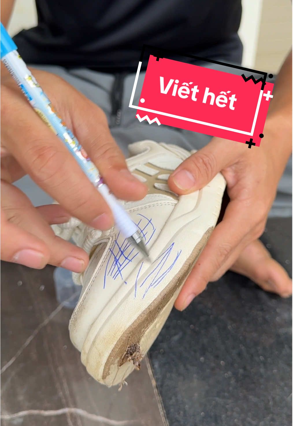 Biết bút bi vào tẩy phát một luôn ạ #tammaotv #xuhuong 