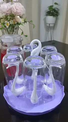 Sobrang ganda at lakas maka elegante sa dining table netong swan glass holder. perfect pampaganda sa lamesa kapag may bisita itong swan glass holder #swanglassholder #glassholder #glassholderplastic #baso #kitchengadgets 