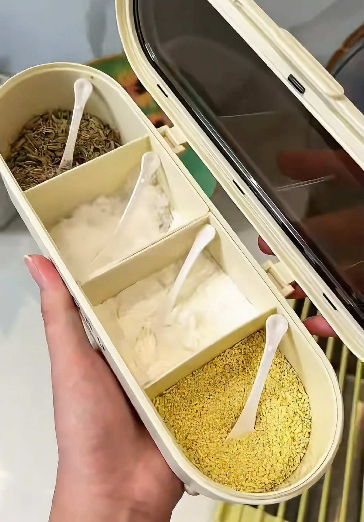 Hộp đựng gia vị 4 ngăn có nắp đậy OFORU #hopdunggiavi #hopdunggiavi4ngan #hopgiavi4ngan  #dodungnhabep #lalap1995 