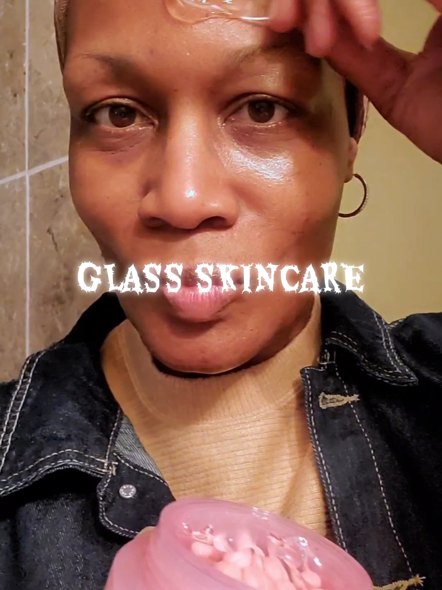 @medicube global Get that glass skin glow with Medicube capsule creams. Lets try the pdrn capsule cream first. #koreanskincare #medicube #glassskinroutine #tiktokshopcreatorpicks #tiktokshopblackfriday 