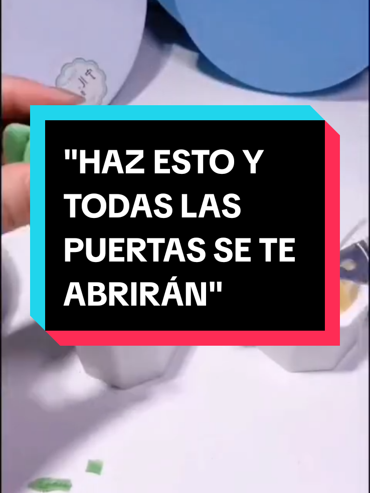 Aprende a crear moldes de silicona resistentes y reutilizables qué te permitirán producir Manualidsdes perfectas  una y otra vez. Nosotras te enseñamos el paso a paso 😉 #moldesmagicos #tusmoldesmagicos #arms #silicone #moldesdesilicona #siliconemold #DIY #crafts #mold #moldmaking #moldes #moldesdesilicona #candles #soap #resin #juguetes #regalos #tutoriales #ideas #bisuteria #macetas #aretes #resina #joyas #resinauv #resinaepoxica #resinart #eeuu #perú #mexico #españa #france #VocêNasceuParaMudar 
