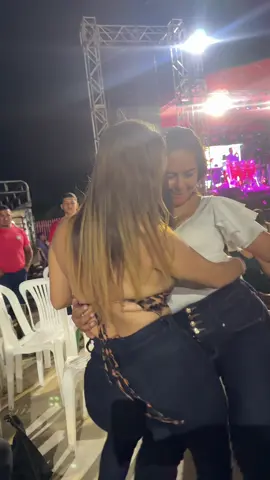 Como me encanta bailar 😱🥰 #manabi_ecuador🇪🇨😎🎶🎵🎊🎉🇪🇨  #LIVEIncentiveProgram  #viral  #manabi_ecuador🇪🇨  #losdiamantesdevalencia 