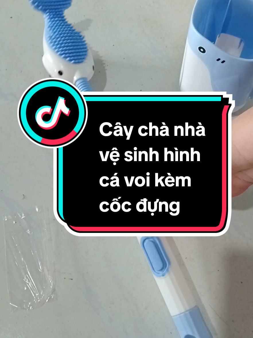 Cây chà nhà vệ sinh hình cá voi đi kèm cốc đựng chị em tham khảo nha  #phulieumaymac #đoboxinh #thoitrang #somi #aodaivietnam 